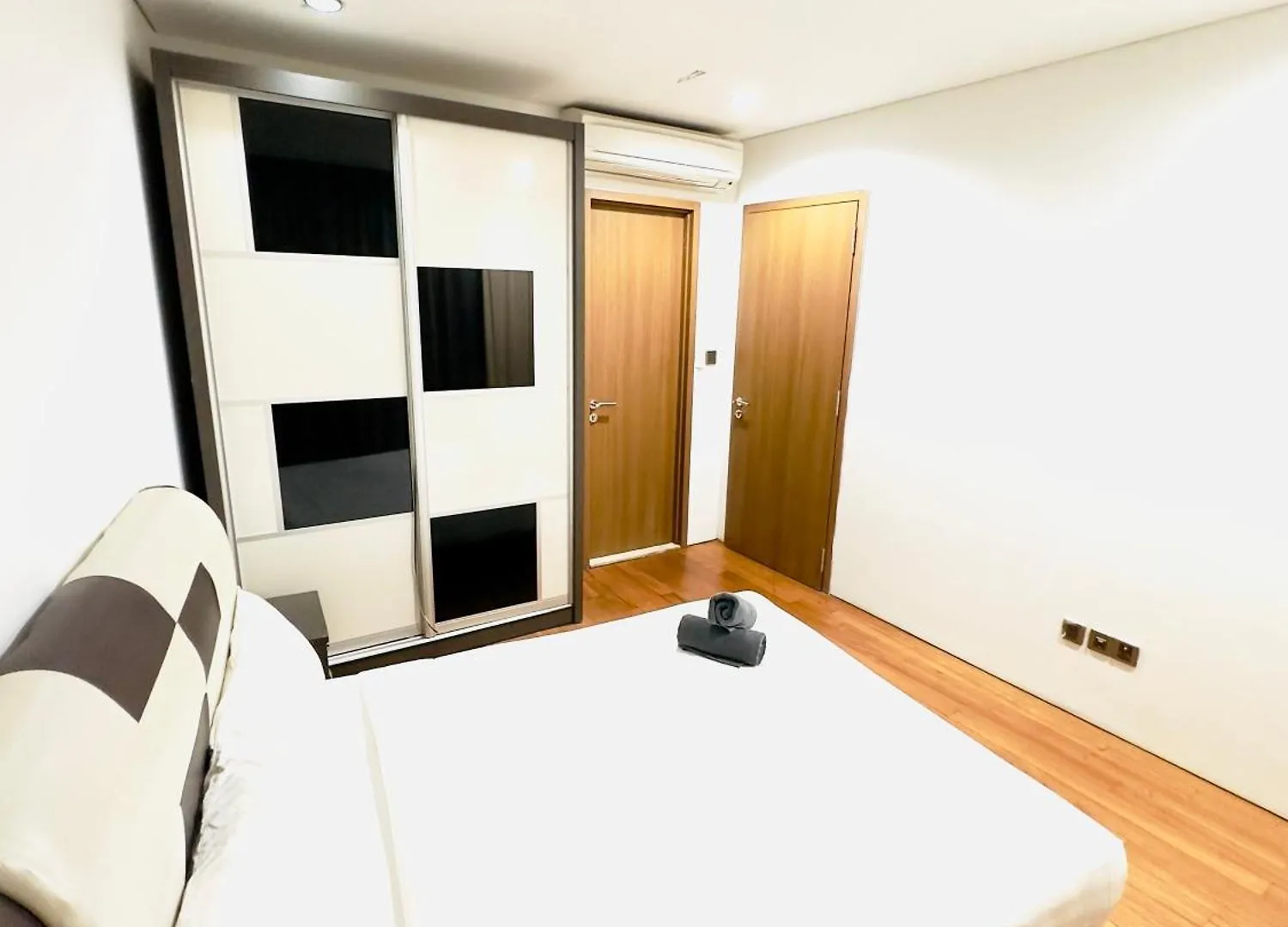 Vortex Suites Near Klcc-365 Kuala Lumpur 0*,